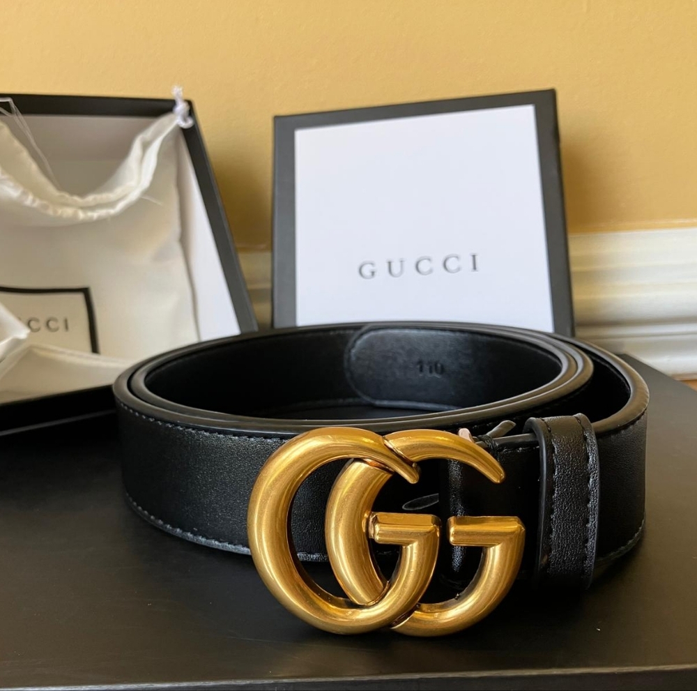Gucci Black Leather Belt with Gold Buckle - Picture 2 of 8